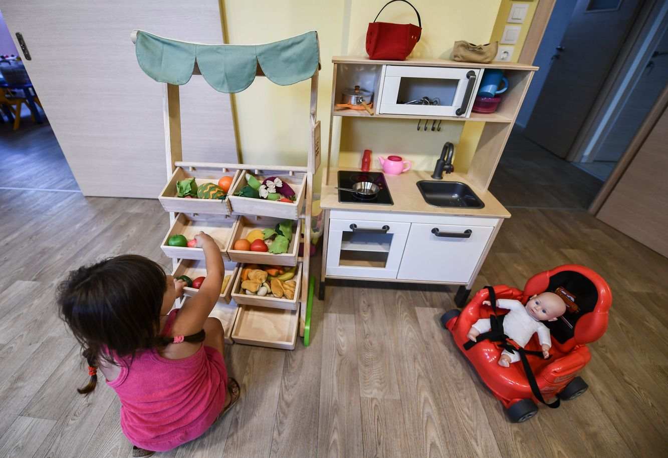 Παιδικός σταθμός και νηπιαγωγείο - "Χαρούμενη Αγκαλιά" - Γλυφάδα