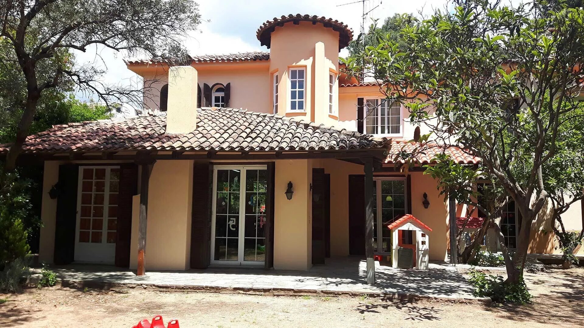 Παιδικός σταθμός και νηπιαγωγείο - "Nancy's Kinderland" - Βριλήσσια