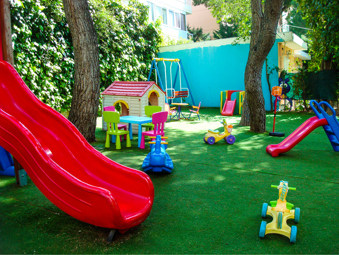 Παιδικός σταθμός και νηπιαγωγείο - "Froggy" - Μελίσσια