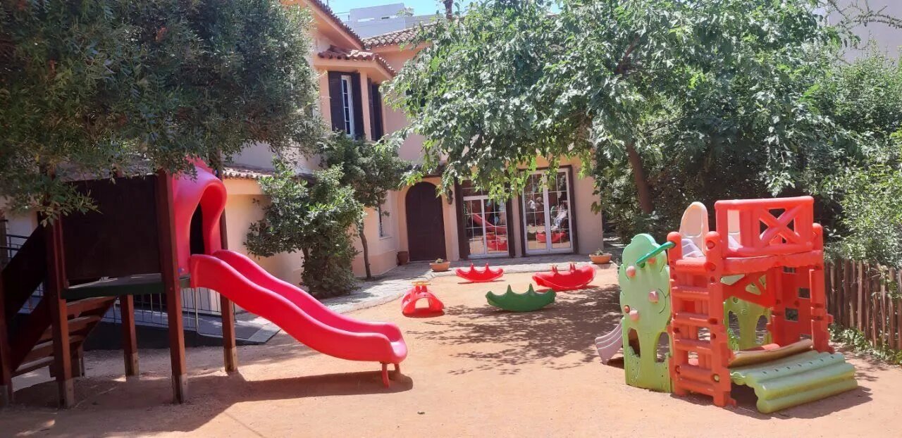 Παιδικός σταθμός και νηπιαγωγείο - "Nancy's Kinderland" - Βριλήσσια