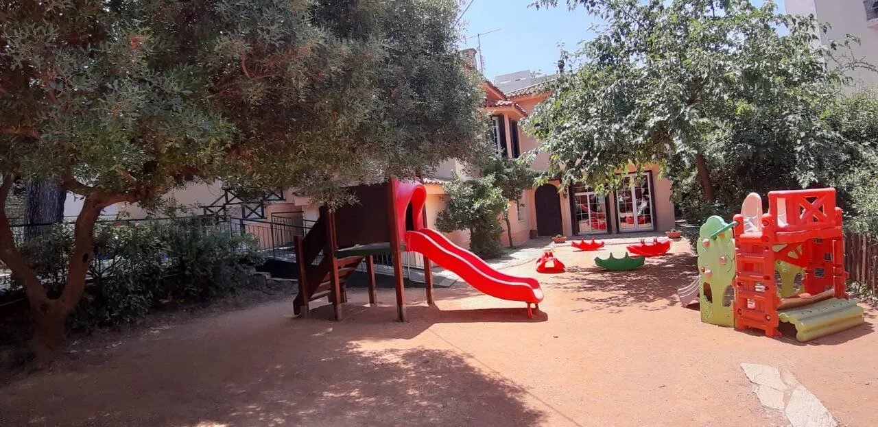 Παιδικός σταθμός και νηπιαγωγείο - "Nancy's Kinderland" - Βριλήσσια