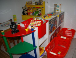 Παιδικός σταθμός και νηπιαγωγείο - "Love and Care - English Day Care School" - Βριλήσσια