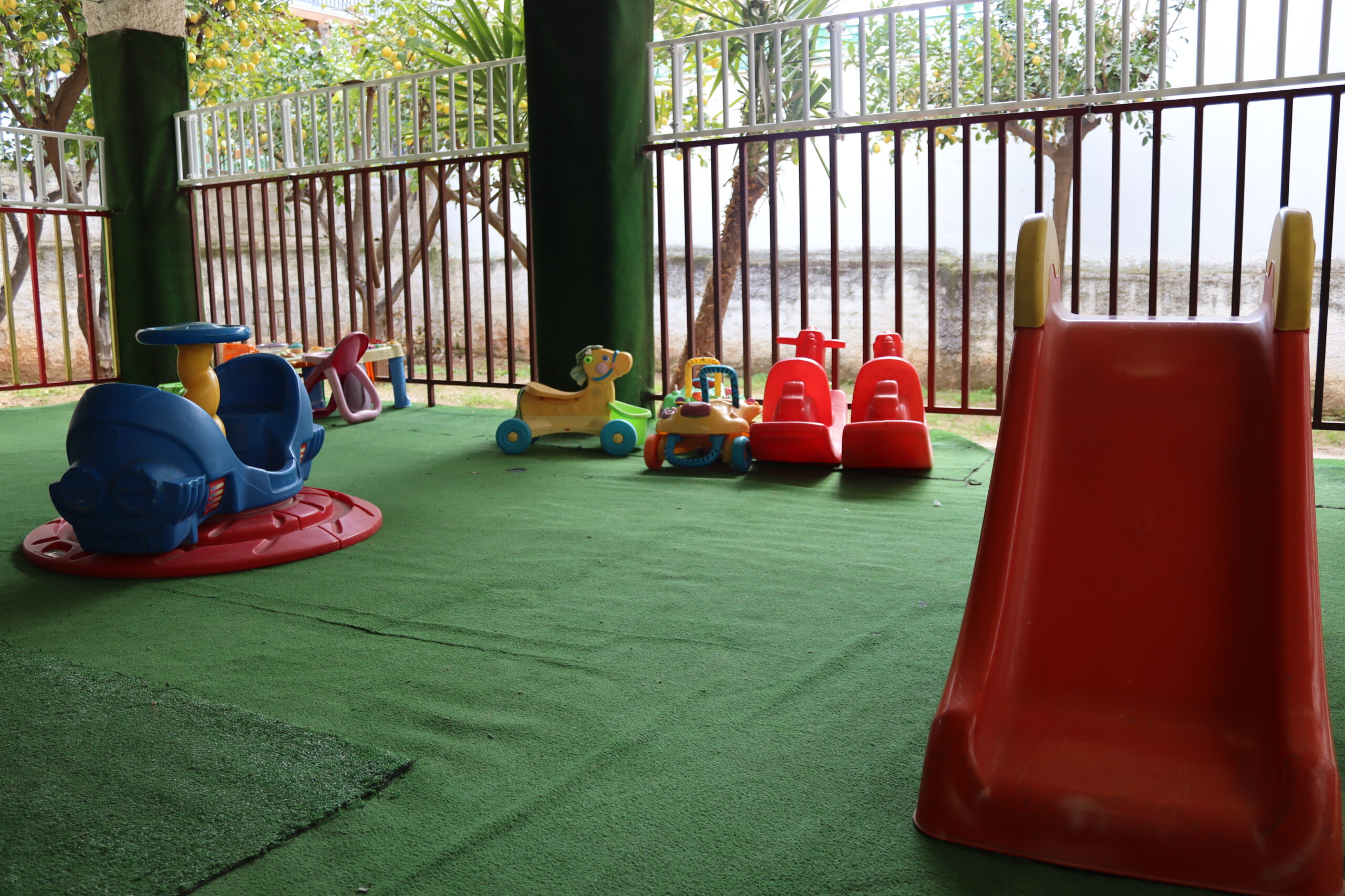 Παιδικός σταθμός και νηπιαγωγείο -Η Μικρή Χρυσαλλίδα - Αργυρούπολη