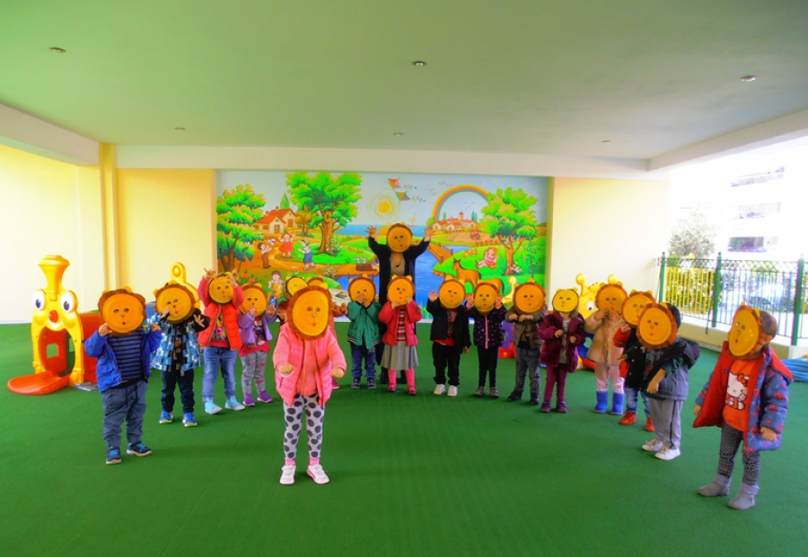 Παιδικός σταθμός και νηπιαγωγείο - Κουκλόσπιτο - Ελληνικό